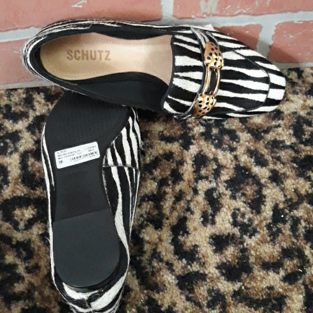 Schutz Zebra Animal Loafer Dylan Gold Paw Panther 6 Womens shoes new black white - Picture 9 of 11